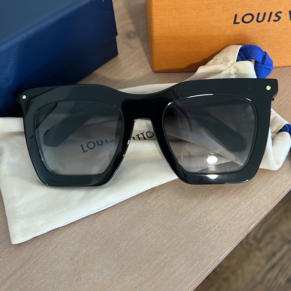 Louis Vuitton La Grande Bellezza Sunglasses - Picture 2 of 8